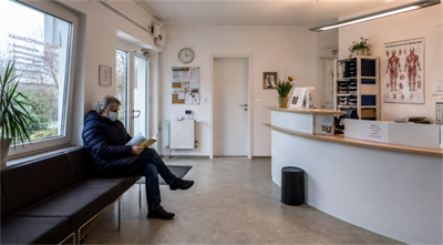 une petite clinique locale en Europe
